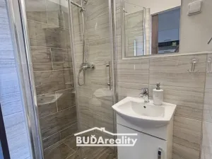 Pronájem bytu 1+kk, Zlín, Kvítková, 30 m2