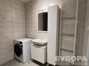 Prodej bytu 2+kk, Žirovnice, Havlíčkovo náměstí, 41 m2