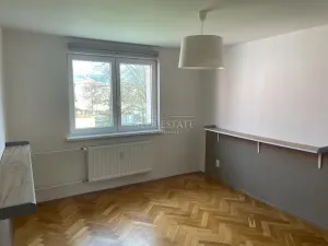 Pronájem bytu 2+1, Ostrov, Šafaříkova, 58 m2