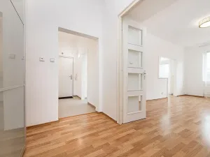 Pronájem bytu 2+kk, Praha - Žižkov, Jičínská, 61 m2
