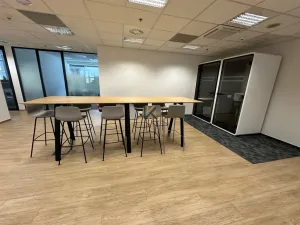 Pronájem kanceláře, Praha, Radlická, 234 m2