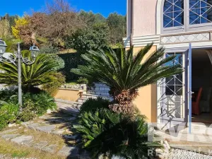 Pronájem vily, Corsanico, Itálie, Via di Casesi, 200 m2