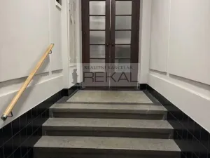 Pronájem kanceláře, Praha - Bubeneč, Jugoslávských partyzánů, 50 m2