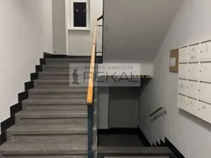 Pronájem kanceláře, Praha - Bubeneč, Jugoslávských partyzánů, 50 m2