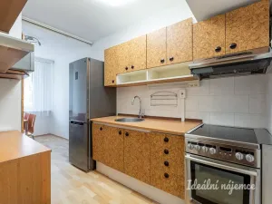 Pronájem bytu 1+1, Praha - Kobylisy, Luhovská, 41 m2