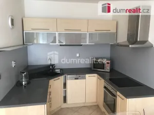 Pronájem bytu 2+kk, Praha - Suchdol, Holubí, 42 m2