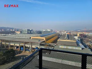 Pronájem bytu 1+kk, Praha - Vysočany, Freyova, 33 m2