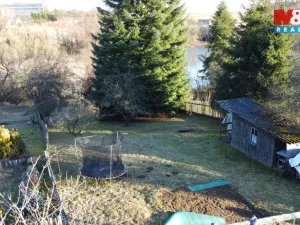 Prodej zahrady, Bochov, 908 m2