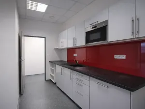 Pronájem kanceláře, Praha - Libeň, Lihovarská, 222 m2