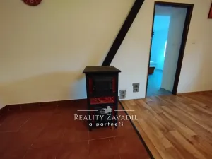 Pronájem rodinného domu, Hněvkovice - Nová Ves u Dolních Kralovic, 180 m2