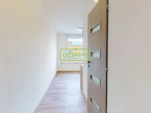 Pronájem bytu 1+1, Ústí nad Labem, Kmochova, 36 m2