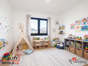 Prodej rodinného domu, 1639 m2