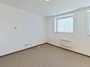 Pronájem bytu 1+kk, Třebíč, Mrštíkova, 31 m2