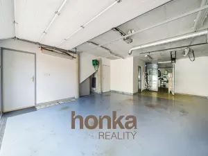 Pronájem rodinného domu, Kosoř, K Lomu, 263 m2