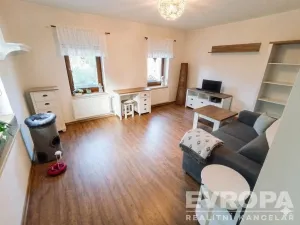 Prodej rodinného domu, Bezvěrov - Chudeč, 180 m2