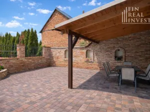 Prodej rodinného domu, Hovorany, 328 m2