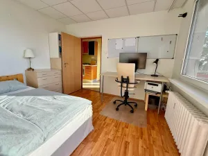 Prodej bytu 3+1, Praha - Malešice, Hostýnská, 74 m2