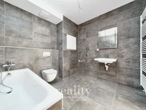 Pronájem bytu 1+kk, Znojmo, Kosmákova, 58 m2