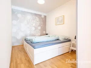Pronájem bytu 2+kk, Praha - Košíře, Jinonická, 60 m2