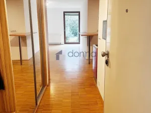 Pronájem bytu 2+kk, Praha, Na Srážku, 68 m2