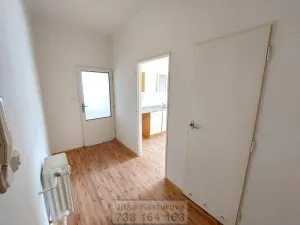 Pronájem bytu 1+1, Krnov - Pod Bezručovým vrchem, Březinova, 40 m2