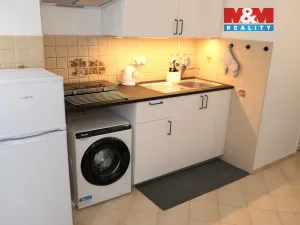 Pronájem bytu 1+kk, Loděnice, Spojovací, 21 m2