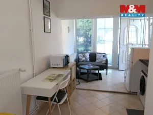 Pronájem bytu 1+kk, Loděnice, Spojovací, 21 m2