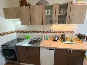 Prodej bytu 3+1, Jince, Zborovská, 70 m2