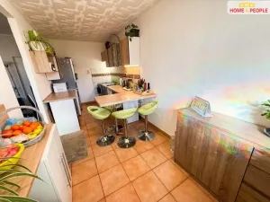 Prodej bytu 3+1, Jince, Zborovská, 70 m2