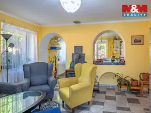 Prodej rodinného domu, Hajany, 285 m2
