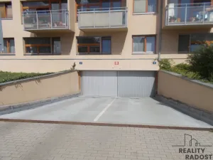 Prodej garáže, Praha, Lovosická, 18 m2