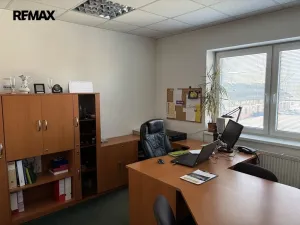 Pronájem kanceláře, Frýdek-Místek - Frýdek, Na Poříčí, 467 m2