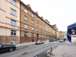 Pronájem bytu 2+kk, Praha - Bubeneč, U Sparty, 44 m2