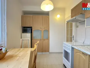 Pronájem bytu 2+1, Praha - Nusle, náměstí Hrdinů, 60 m2
