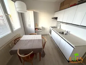 Pronájem bytu 4+1, Plzeň, Manětínská, 78 m2