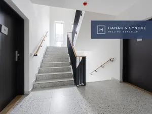 Pronájem bytu 2+kk, Pohořelice, U Kasáren, 54 m2