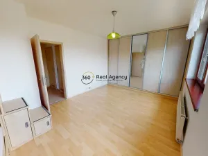 Pronájem bytu 3+kk, Praha - Štěrboholy, Laudonova, 135 m2