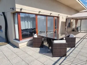 Pronájem bytu 3+kk, Praha - Štěrboholy, Laudonova, 135 m2