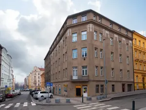 Prodej bytu 1+1, Praha - Vršovice, Holandská, 39 m2