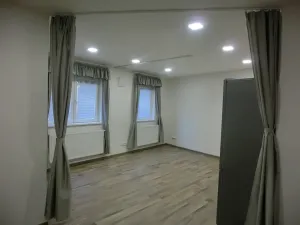 Pronájem bytu 2+kk, Uherské Hradiště, Rybářská, 55 m2