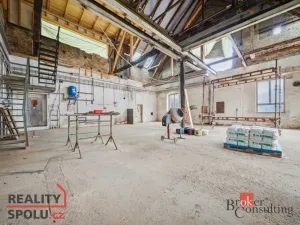 Pronájem skladu, Stěžery, 146 m2