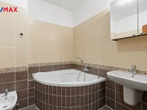 Prodej bytu 3+kk, Karlovy Vary, Jateční, 100 m2