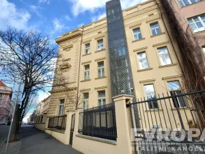 Pronájem bytu 2+kk, Praha - Vinohrady, U Zvonařky, 69 m2