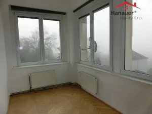 Pronájem bytu 3+1, Ústí nad Labem - Ústí nad Labem-centrum, Koněvova, 60 m2