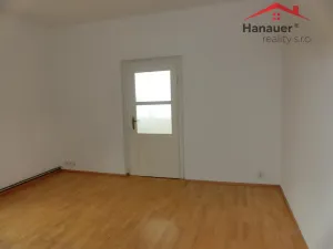 Pronájem bytu 3+1, Ústí nad Labem - Ústí nad Labem-centrum, Koněvova, 60 m2