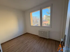 Pronájem bytu 2+1, Chomutov, Kyjická, 65 m2