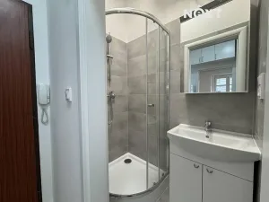 Pronájem bytu 1+1, Praha - Smíchov, Radlická, 28 m2