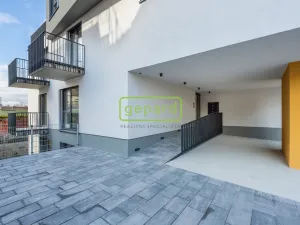 Pronájem bytu 1+kk, Praha, Pakoměřická, 27 m2