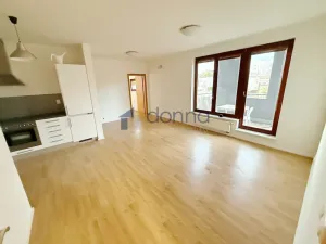 Pronájem bytu 3+kk, Praha, Jeremenkova, 64 m2