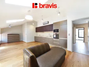 Pronájem bytu 2+kk, Brno - Brno-město, Jakubská, 65 m2